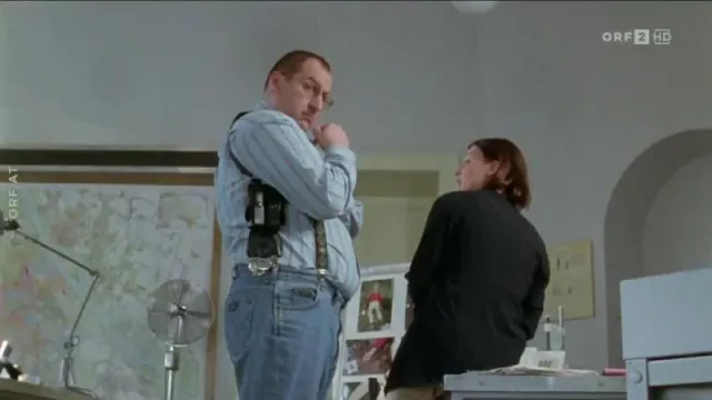 Кадры из сериала Комиссар Рекс (1994)