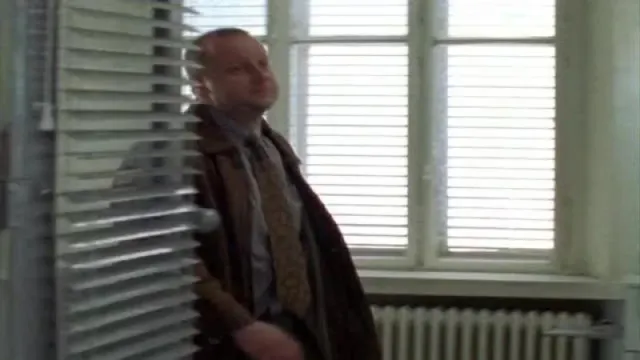 Кадры из сериала Комиссар Рекс (1994)